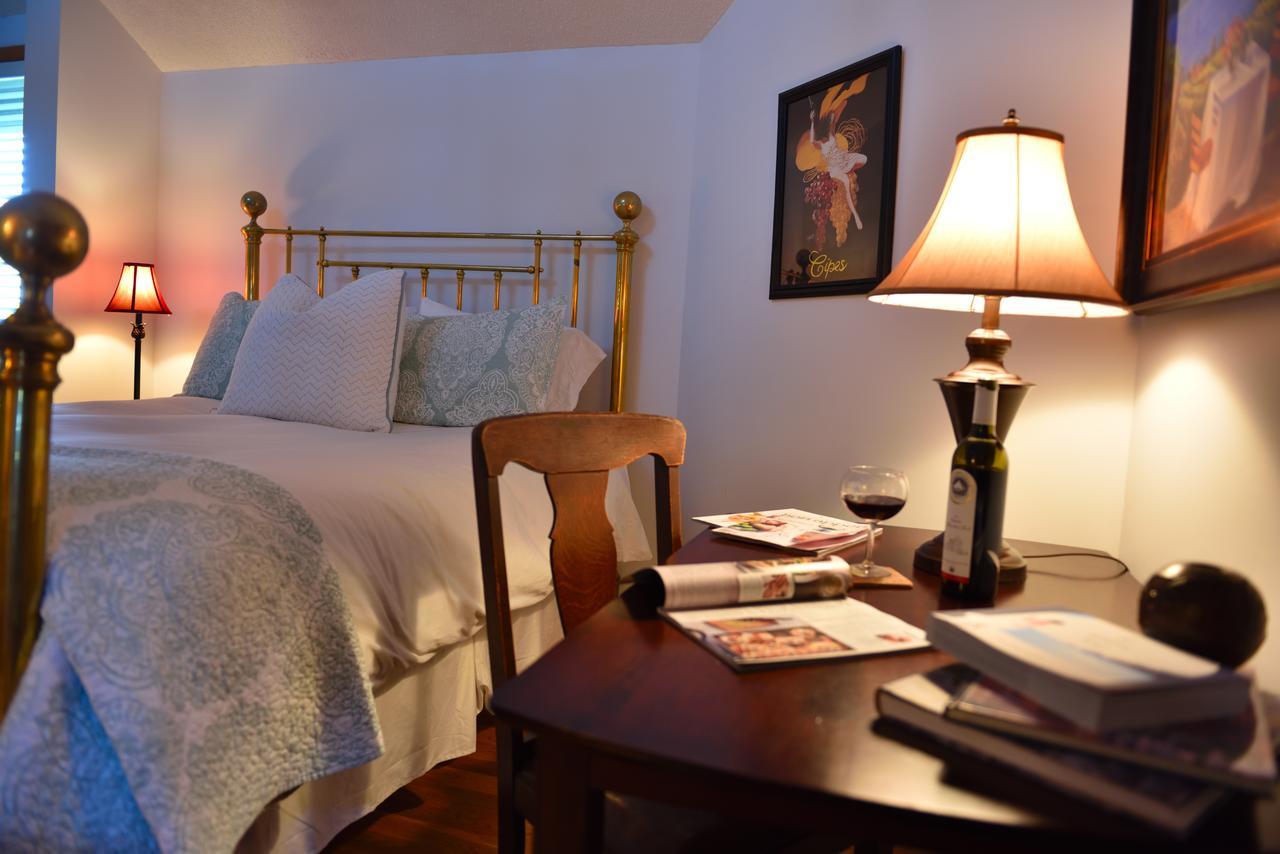 Bed and Breakfast Summerhill Estate House Келоуна Экстерьер фото